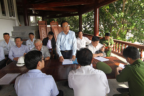 Đồng chí Lê Hữu Hoàng chỉ đạo các sở, ngành và UBND TP. Nha Trang khản trương hoàn thiện thủ tục cưỡng chế công trình vi phạm