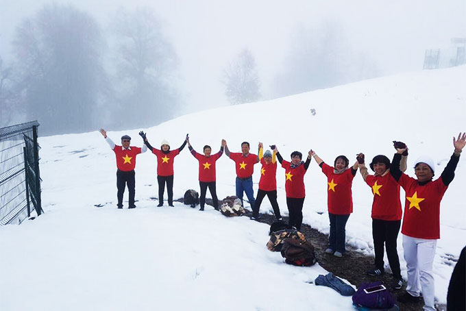 Đoàn du khách Việt Nam ở Gabala.