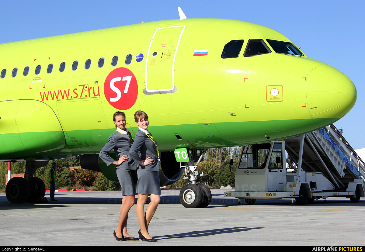 <p style= &quot;text-align: justify; &quot;>Siberia Airlines sẽ đưa khách Nga bay từ Cam Ranh về Novosibirsk (Nga)</p>