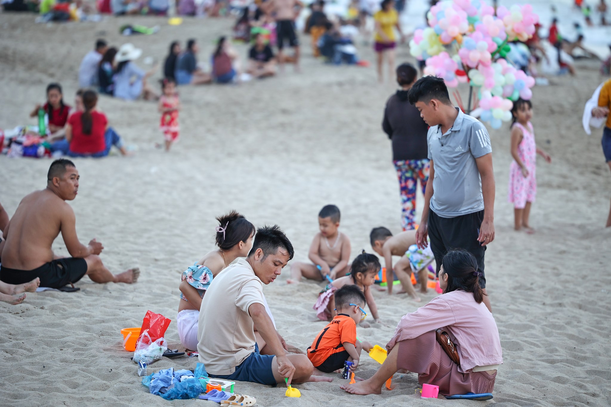 Nhiều khách cho rằng Nha Trang vẫn an toàn. Và chủ quan cho rằng, không tiếp xúc người lạ nên không cần thiết phải mang khẩu trang!