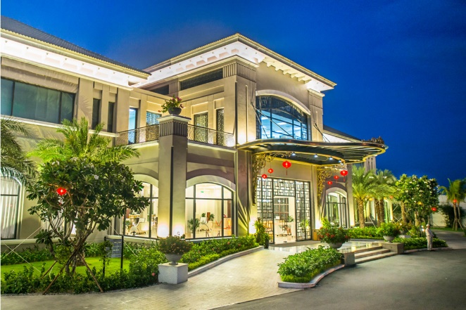 Vinpearl Resort & Spa Đà Nẵng giữa bức tranh cảnh đắt giá của bãi biển Non Nước và Vinpearl Resort & Spa Hạ Long – kiệt tác giữa lòng kỳ quan