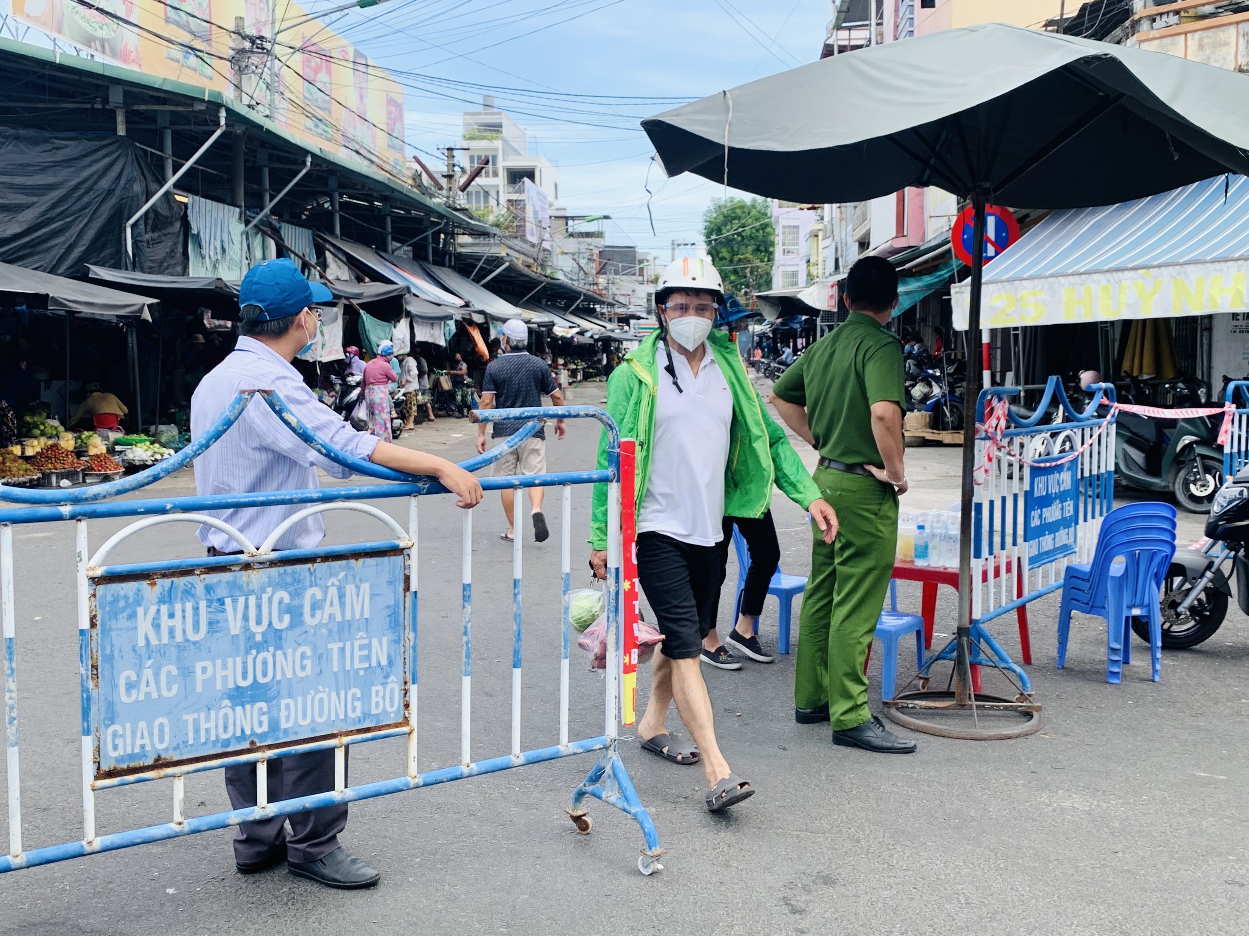 Chợ Xóm Mới Tp. Nha Trang đã được kiểm soát chặt từ ngày 13-7