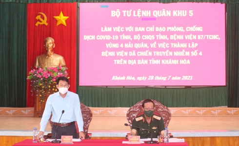 Ông Đinh Văn Thiệu phát biểu tại buổi làm việc.