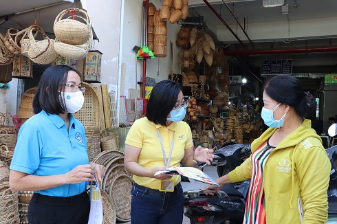 Tư vẫn trực tiếp chính sách bảo hiêm xã hội cho hộ buôn bán tại chợ Đầm (TP. Nha Trang)