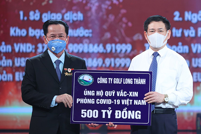 Anh hùng Lao động Lê Văn Kiểm ủng hộ 500 tỷ đồng vào Quỹ Vắc - xin phòng, chống Covid-19