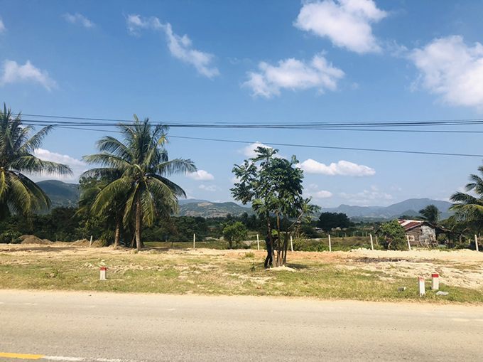 Bảng quảng bá dự án mang tên Ocean View Cam Ranh (có tên Công ty CopiHome) đã được tháo dỡ vào tối ngày 25-1