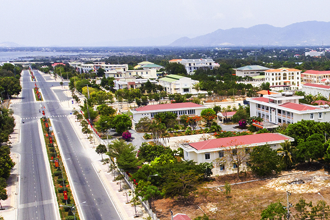 Trung tâm hành chính huyện Cam Lâm.