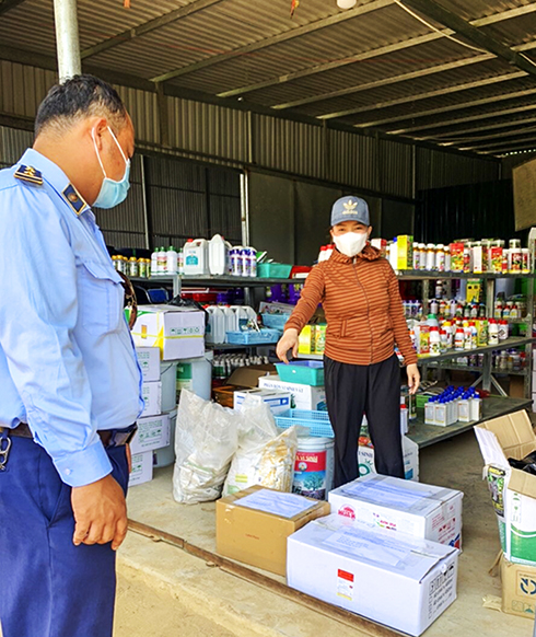 Số hàng hóa vi phạm bị niêm phong.