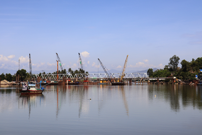 Dự án Đập ngăn mặn trên sông Cái Nha Trang gặp nhiều vướng mắc trong công tác giải phóng mặt bằng.