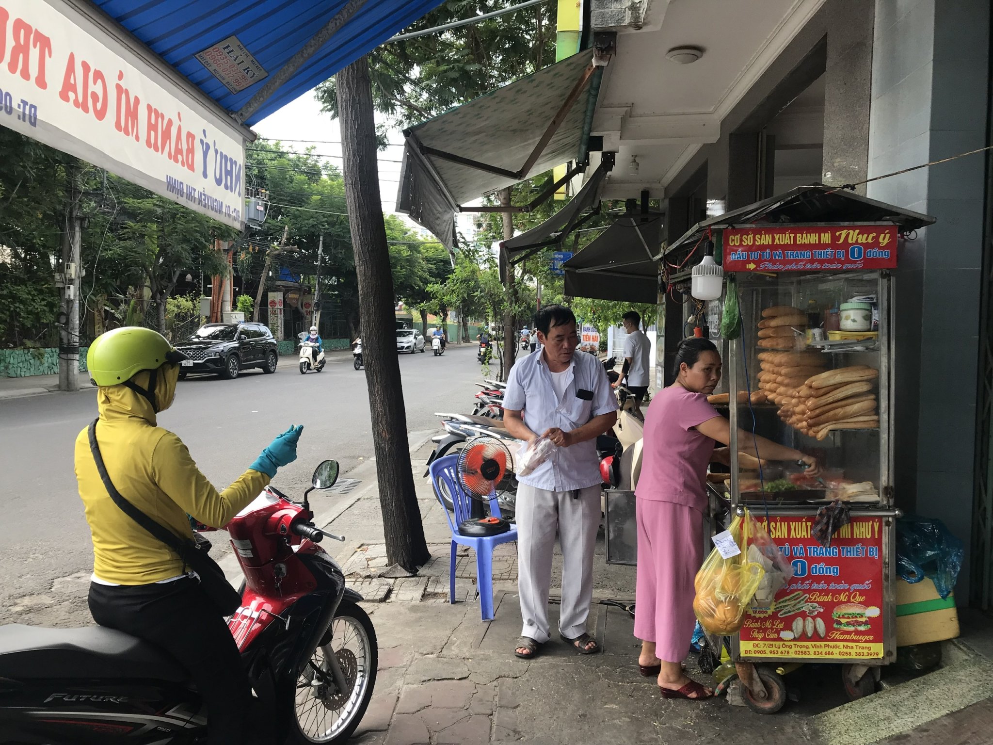 Các hộ dẫn phường Vĩnh Nguyên đã chấp hành tốt quy định, không lấn chiếm vỉa hè đề kinh doanh, buôn bán.