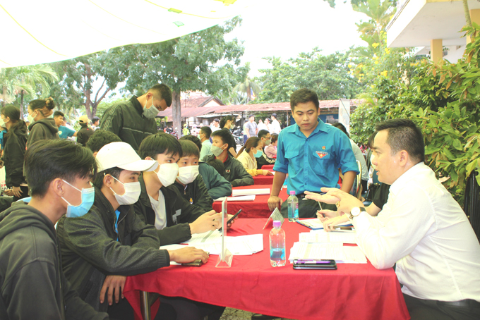 Ngành Lao động - Thương binh và Xã hội tăng cường mở các phiên giao dịch kết nối việc làm cho người lao động.