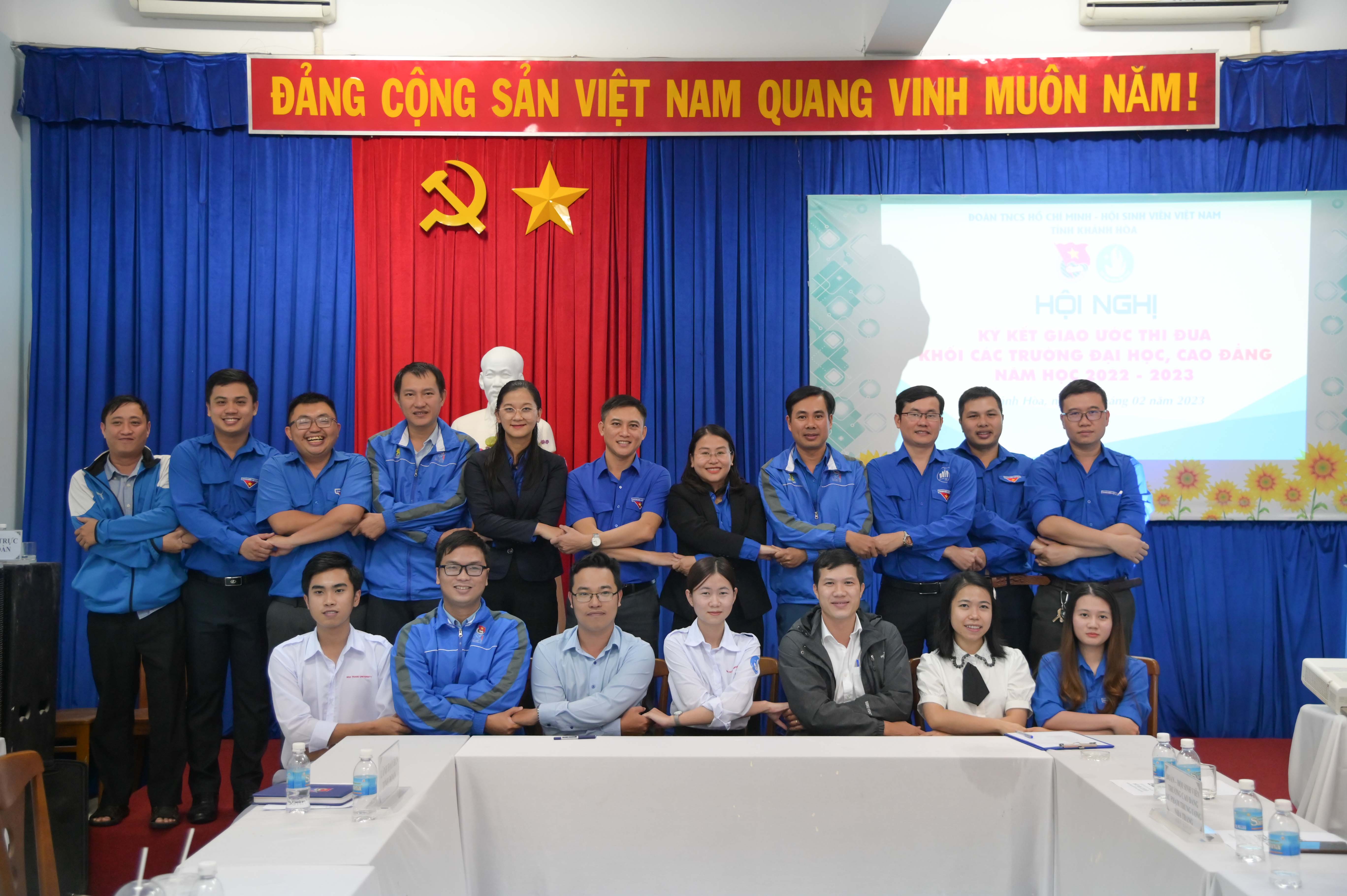 Hội vinh viên các trường đại học, cao đẳng ký kết giao ước thi đua