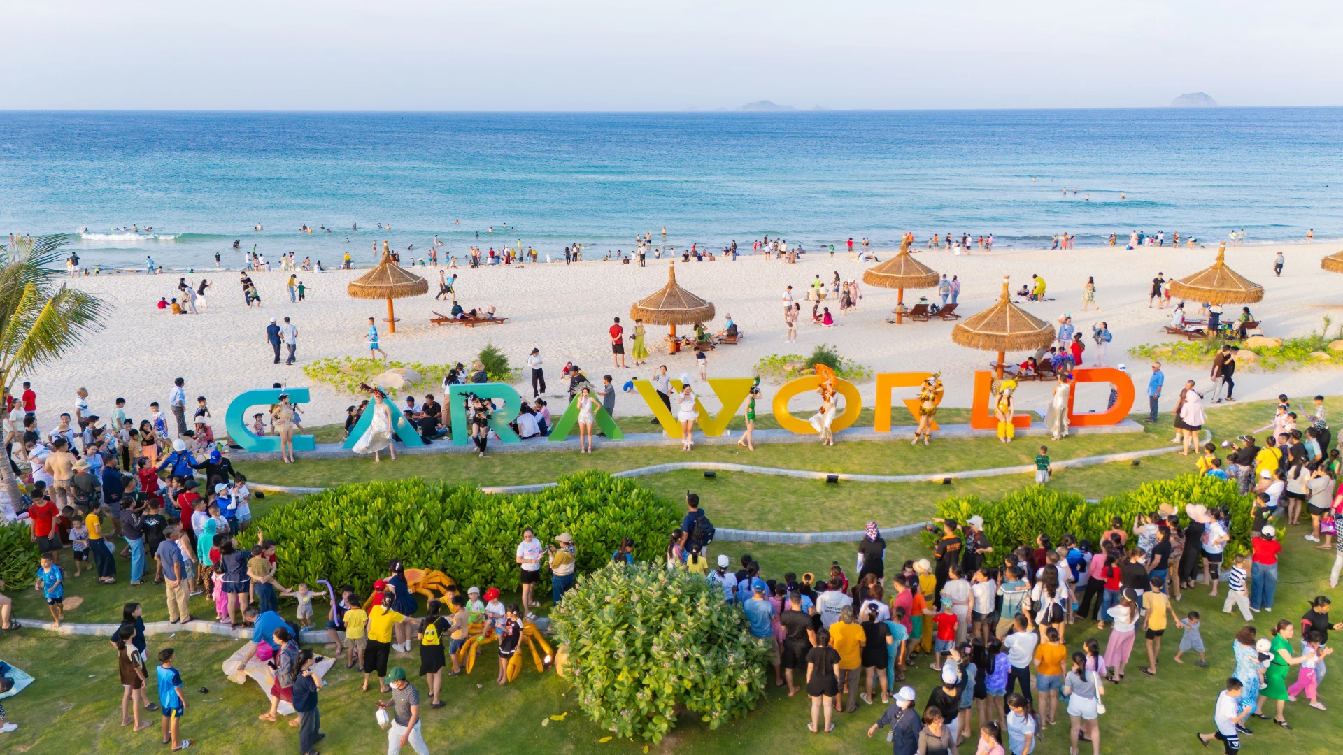Công viên biển CaraBeach tại CaraWorld Cam Ranh đang là điểm đến yêu thích của các chương trình, sự kiện thể thao hay các lễ hội giải trí, văn hóa & nghệ thuật quy mô lớn.