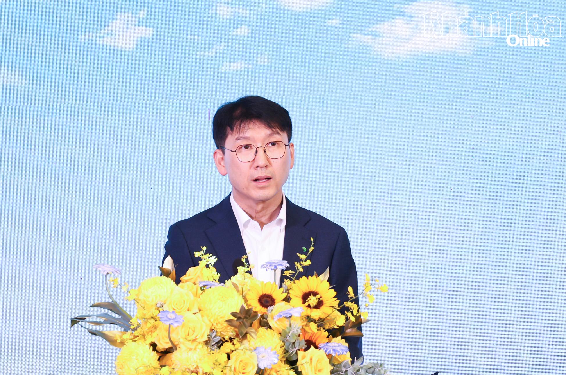 Đại diện nhà đầu tư, doanh nghiệp phát biểu tại lễ kỷ niệm.