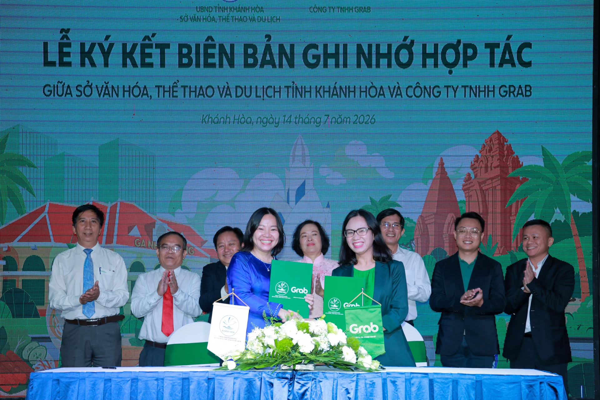 Khám phá du lịch, ẩm thực Khánh Hòa trên Grab