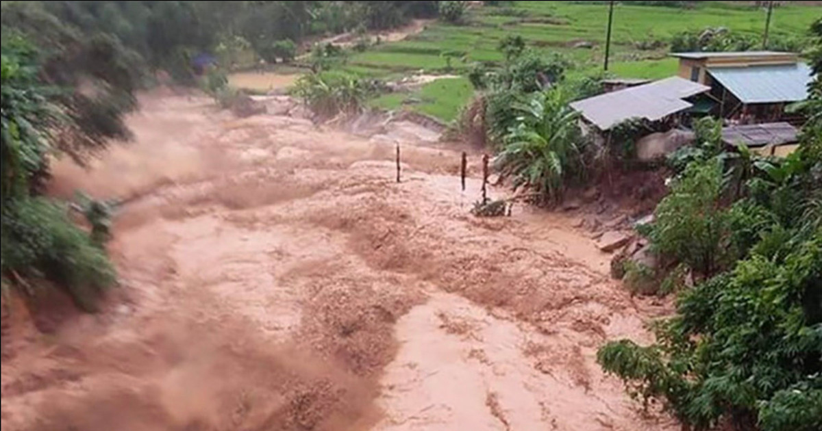 Cảnh báo nguy cơ lũ quét và sạt lở đất tại nhiều khu vực...