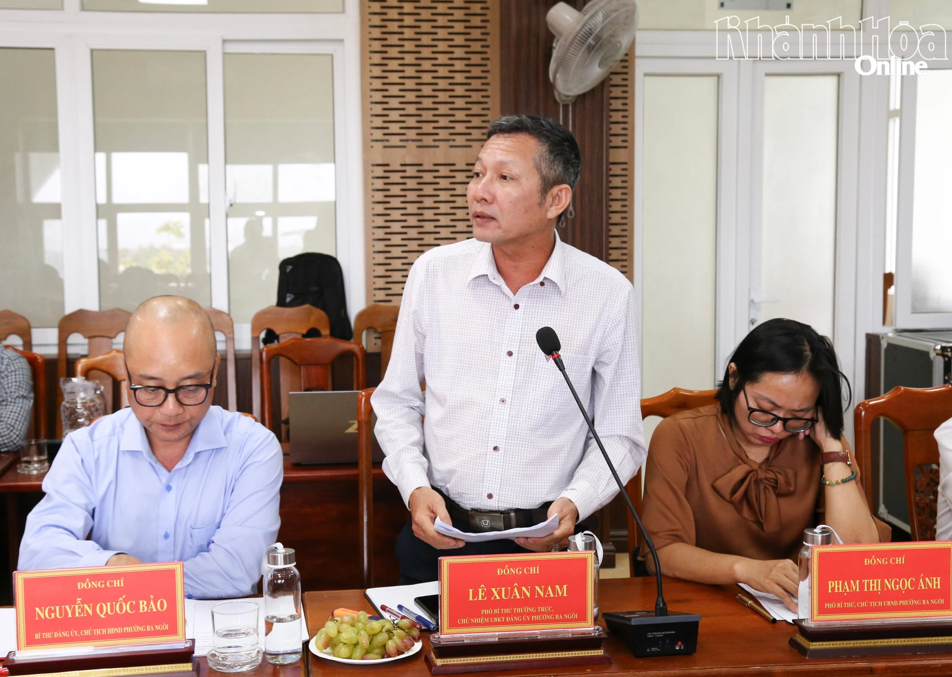 Thường trực Đảng ủy phường Ba Ngòi báo cáo và nêu kiến nghị