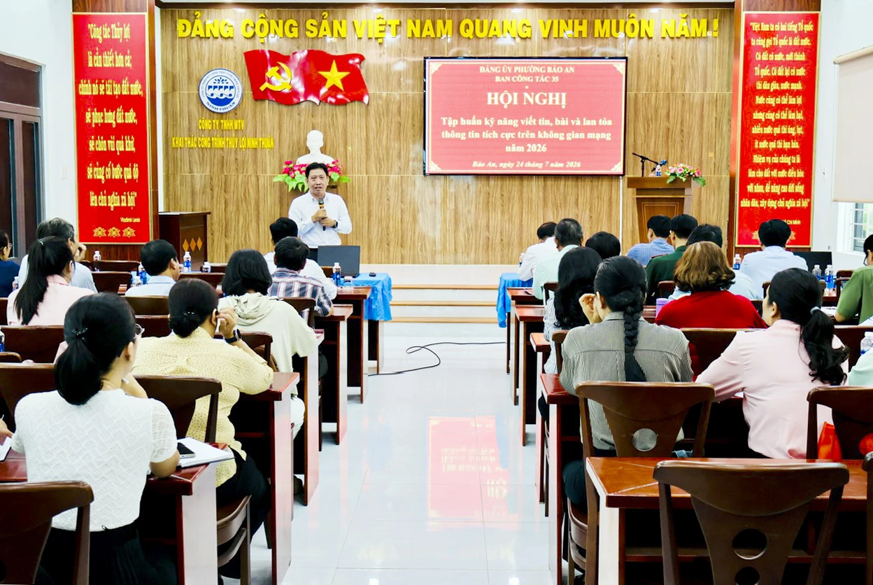Đảng ủy phường Bảo An tổ chức tập huấn kỹ năng viết tin, bài tuyên truyền