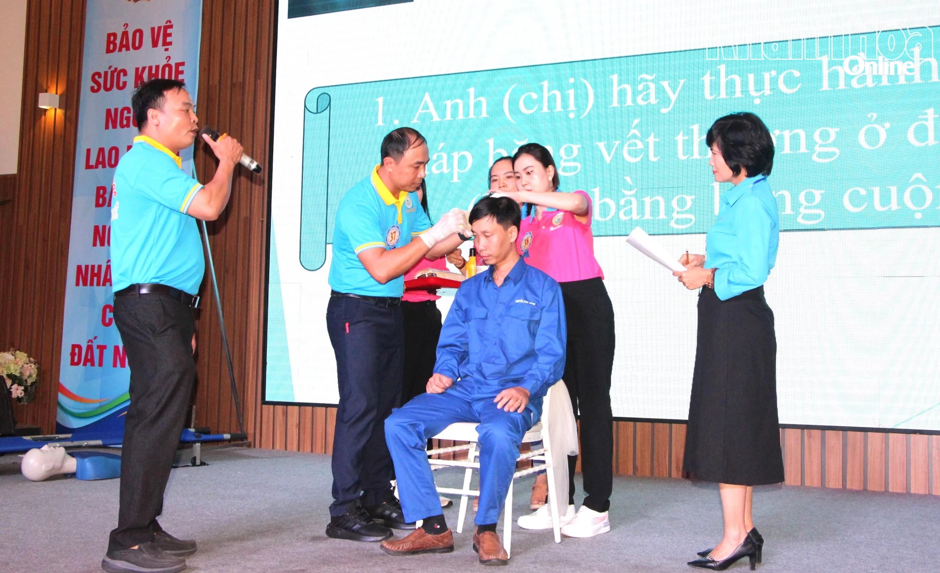 Hằng năm, Công đoàn tỉnh đều tổ chức các hội thi nâng cao kỹ năng sơ cấp cứu cho đoàn viên, người lao động.