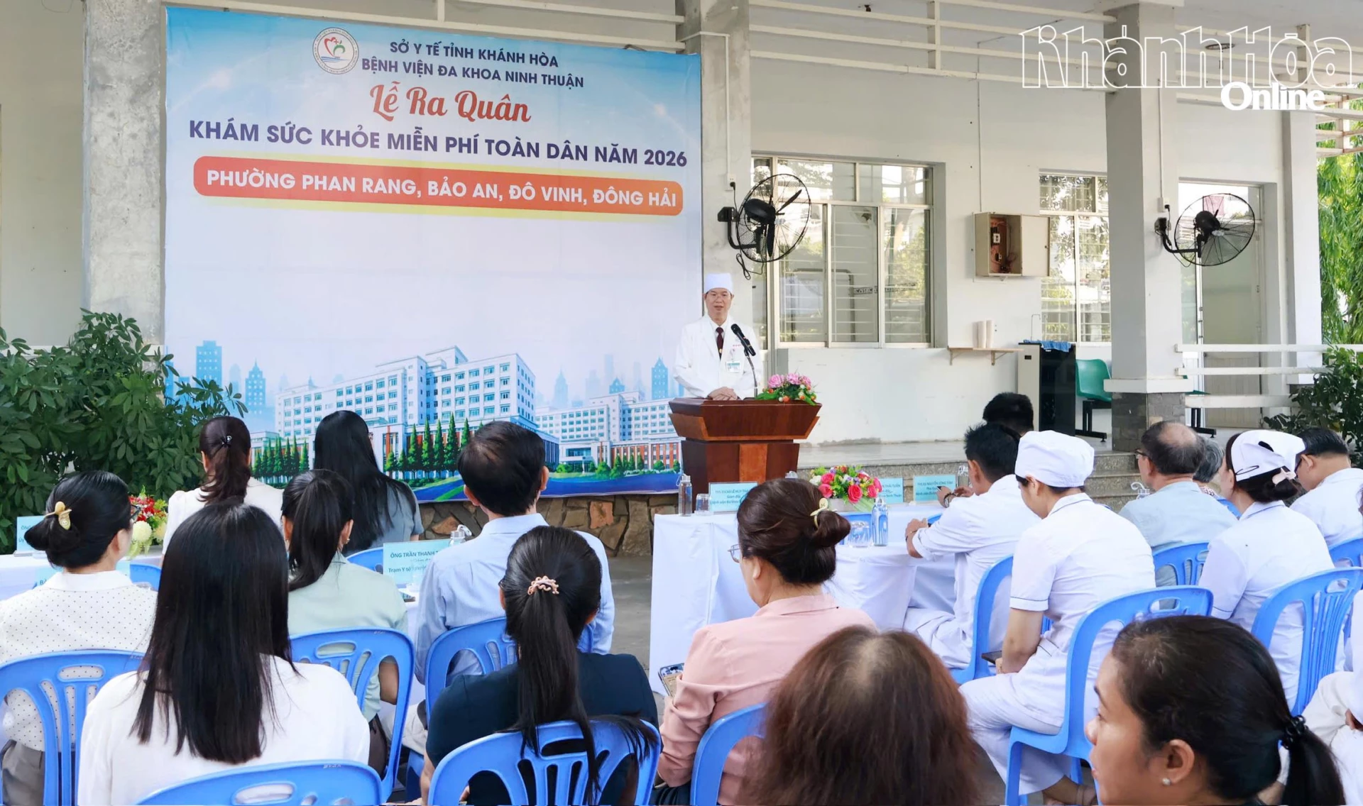 Quang cảnh lễ ra quân.