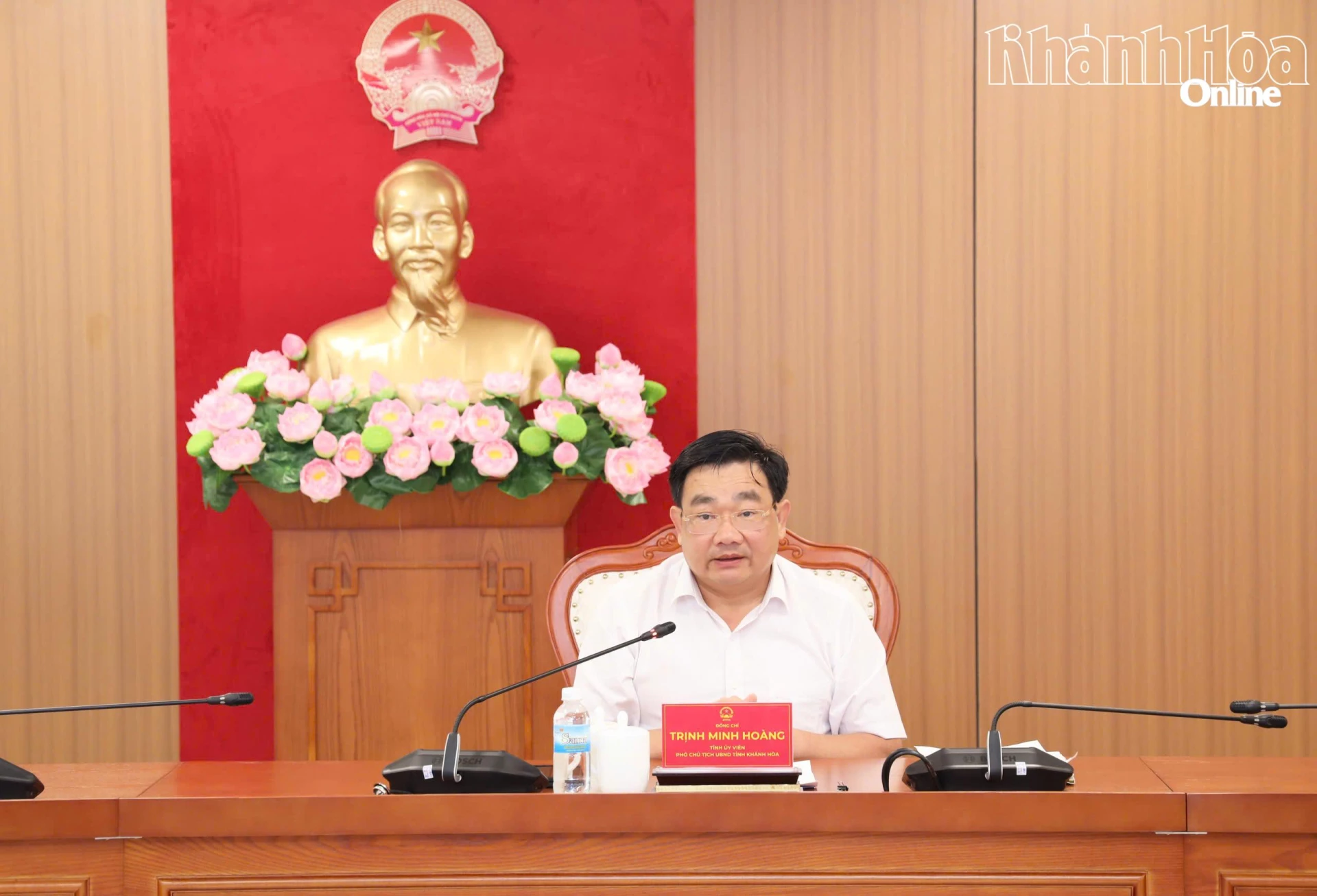 Đồng chí Trịnh Minh Hoàng chủ trì cuộc họp