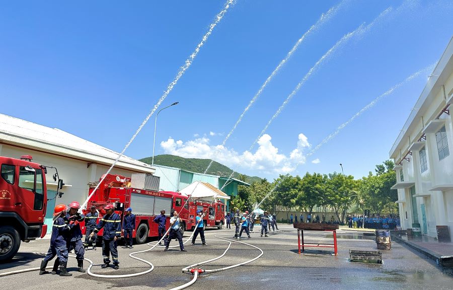 Thực tập phương án chữa cháy tại Công ty Cổ phần Nước giải khát Sanest Khánh Hòa