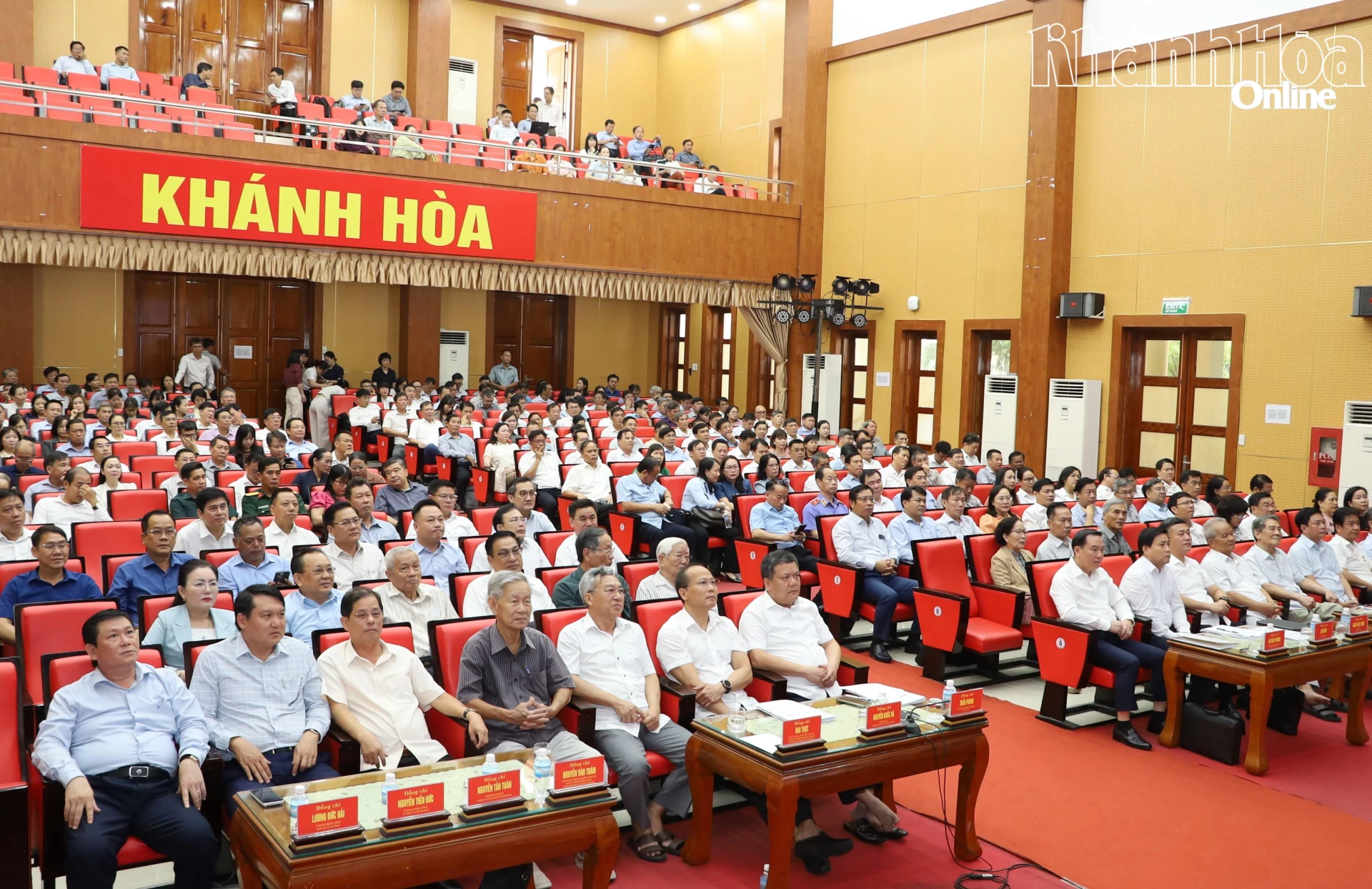 Quang cảnh tại điểm cầu tỉnh Khánh Hòa.