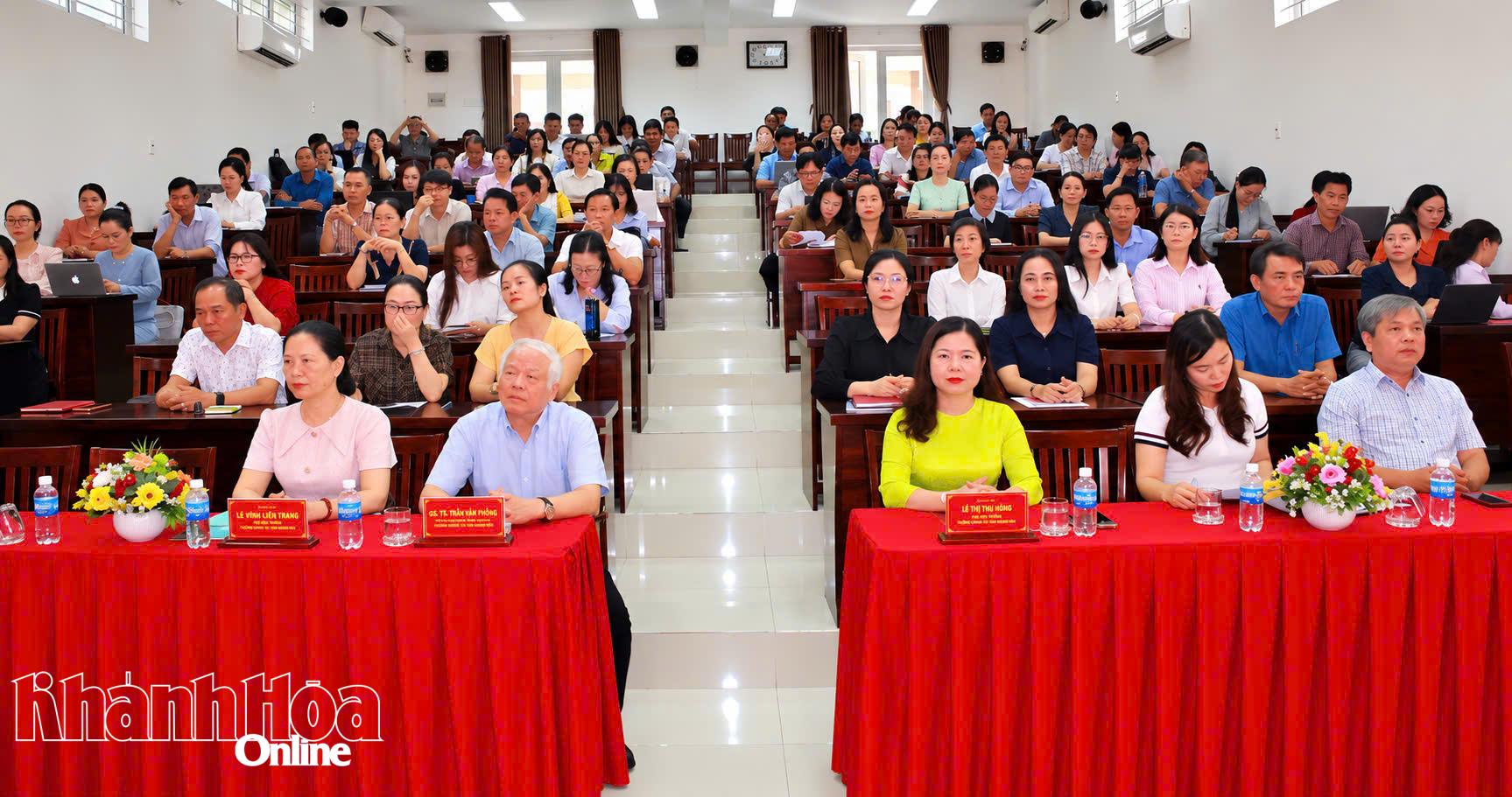 Bồi dưỡng phương pháp nghiên cứu, giảng dạy lý luận chính trị cho cán bộ, công chức, viên chức
