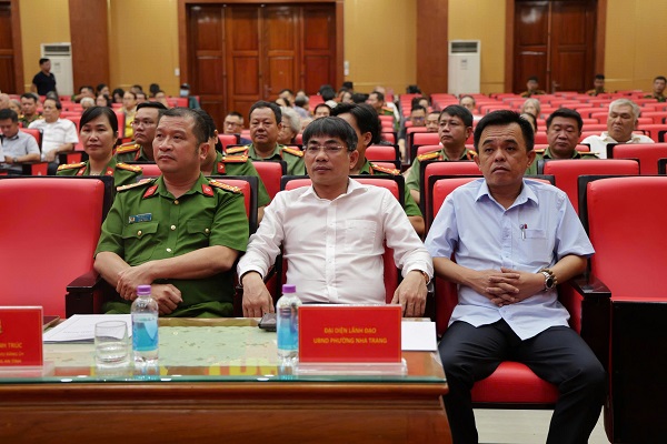 Lãnh đạo Công an tỉnh Khánh Hòa và Phương Nha Trang tới dự